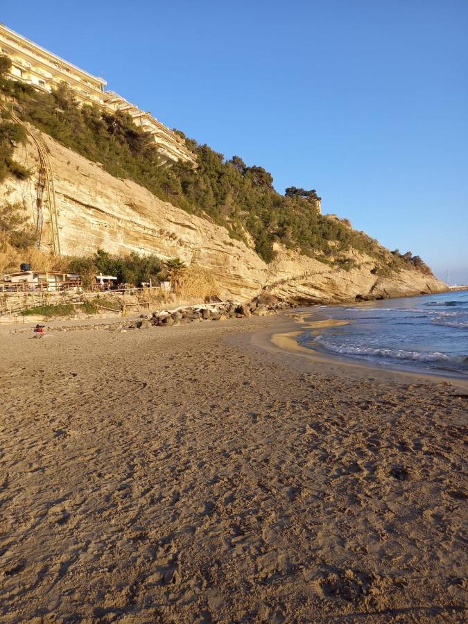 Sea And Monaco Charme View On The Beach Ventimiglia Dış mekan fotoğraf