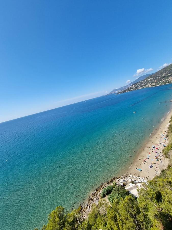Sea And Monaco Charme View On The Beach Ventimiglia Dış mekan fotoğraf